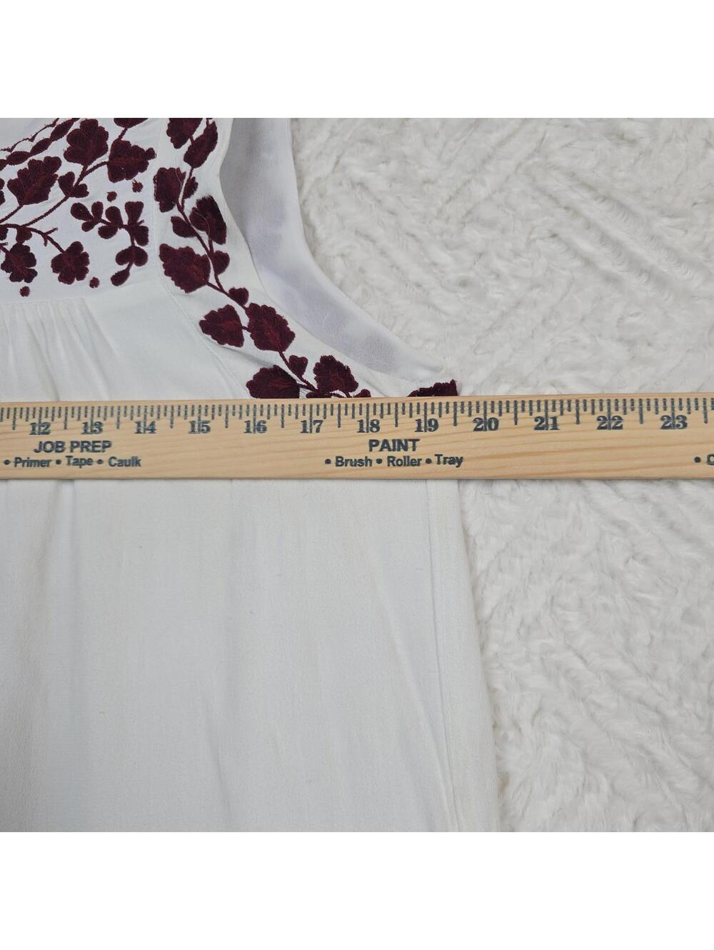 Lucky Brand Hanna shift White Dress with Burgundy Floral Embroidery Size M - Picture 8 of 9
